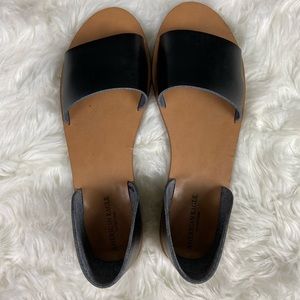 American eagle sandals